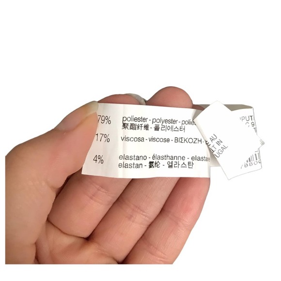 Zara | Black cut out chest sleeveless crop top - Picture 9 of 9